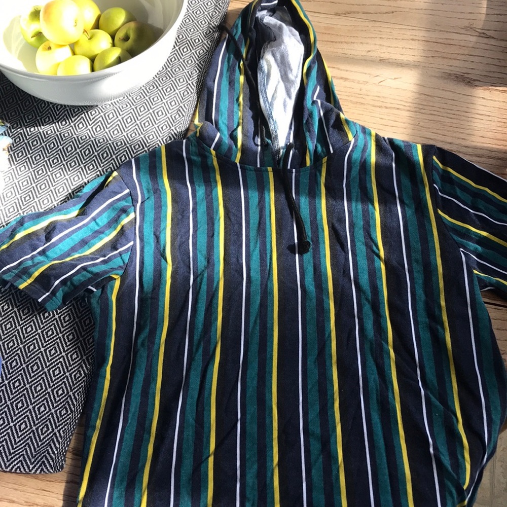 Stripe short sleeve hoodie